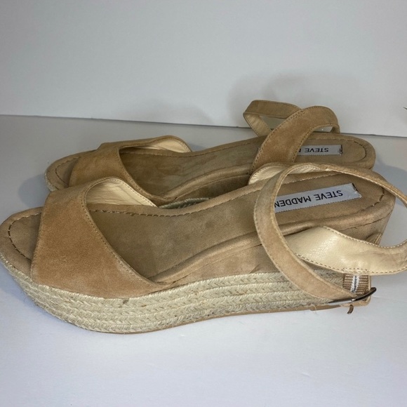 Steve Madden Women Wedges Sandals - Picture 6 of 7